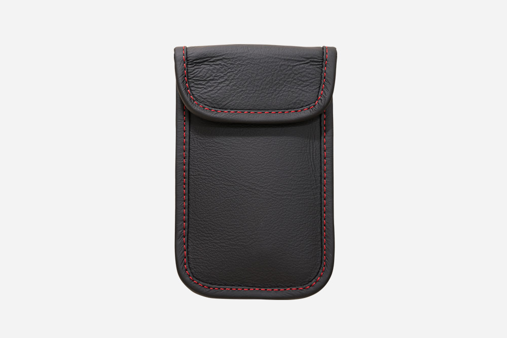 <small>Accessory</small><br> Relay Attack Guard Pouch Ⅱ ベーシックレザー