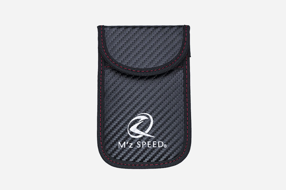 <small>Accessory</small><br> Relay Attack Guard Pouch Ⅱ カーボンファイバー柄