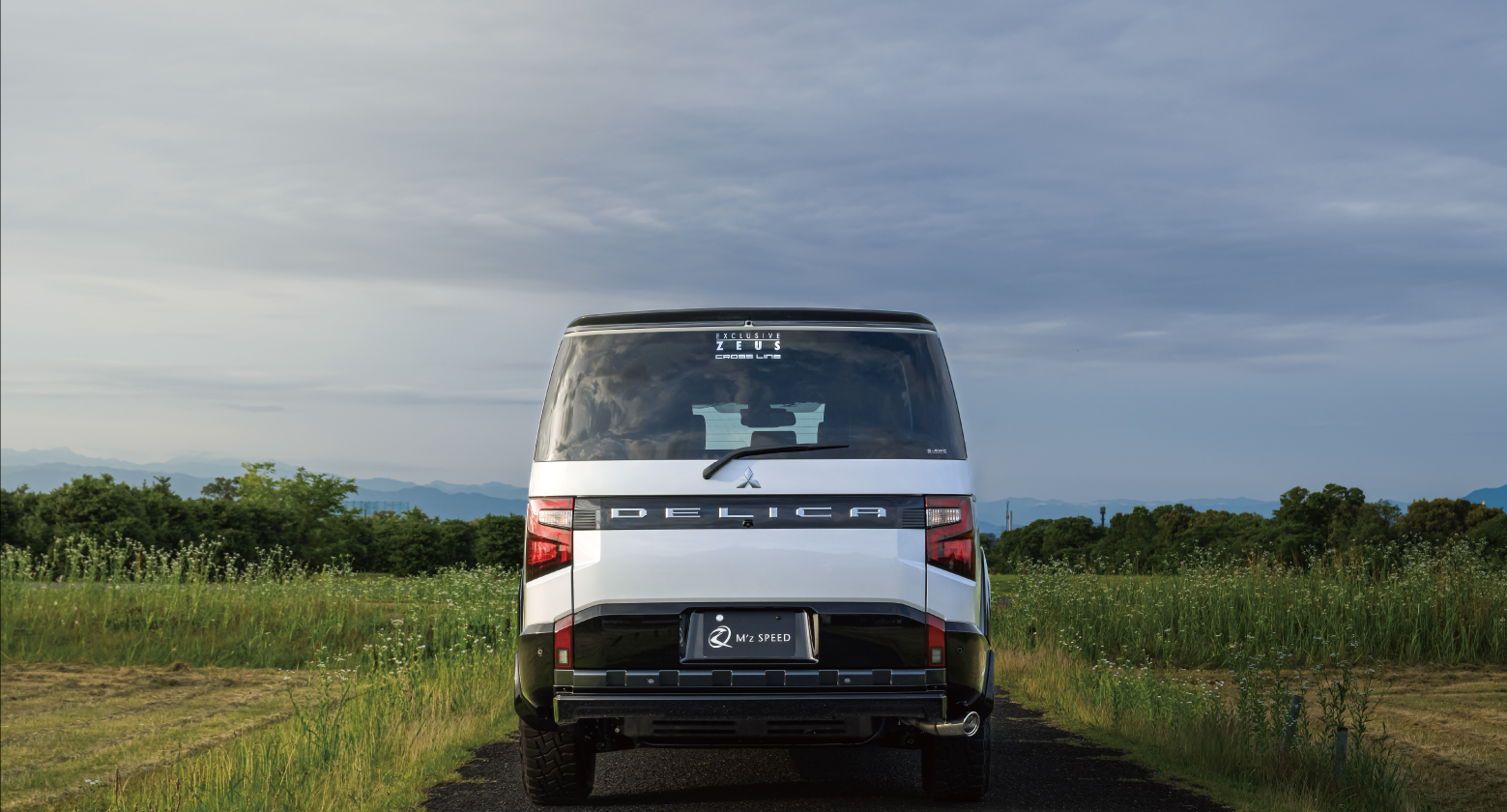 DELICA D:5 Rear Image