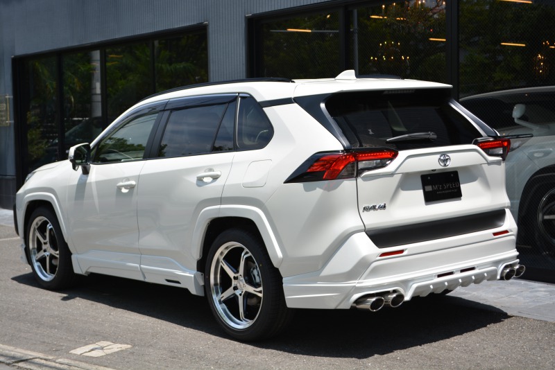 トヨタ:RAV4