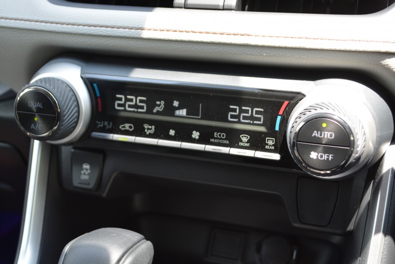 トヨタ:RAV4