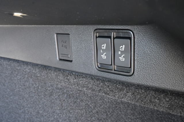 レクサス:NX/ハイブリッド