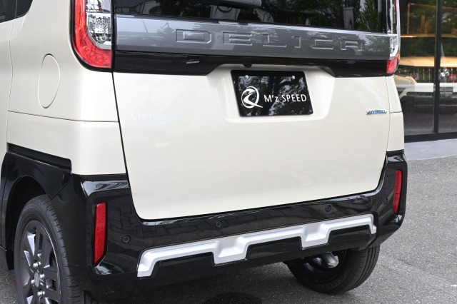 ミツビシ:デリカミニ