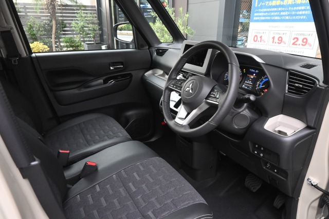 ミツビシ:デリカミニ