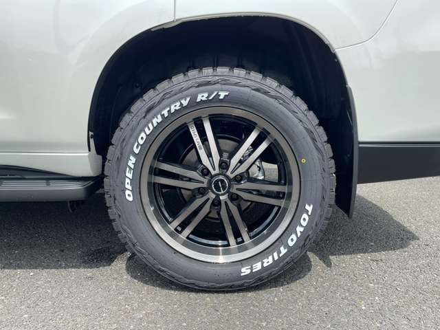 トヨタ:ランドクルーザープラド