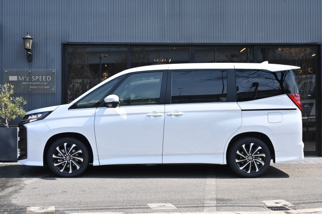 トヨタ:ノア(エアロボディ)