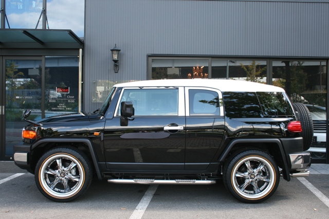 トヨタ:FJクルーザー※車両販売は終了致しました※