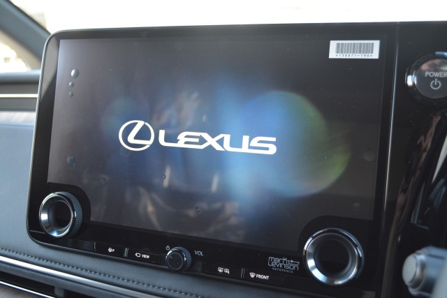 レクサス:LM