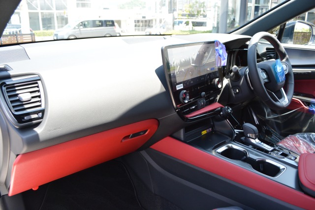 レクサス:NX/ハイブリッド