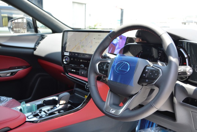 レクサス:NX/ハイブリッド
