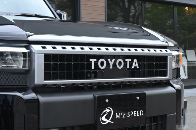 トヨタ:ランドクルーザー200＆300