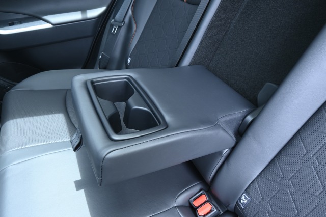 トヨタ:RAV4