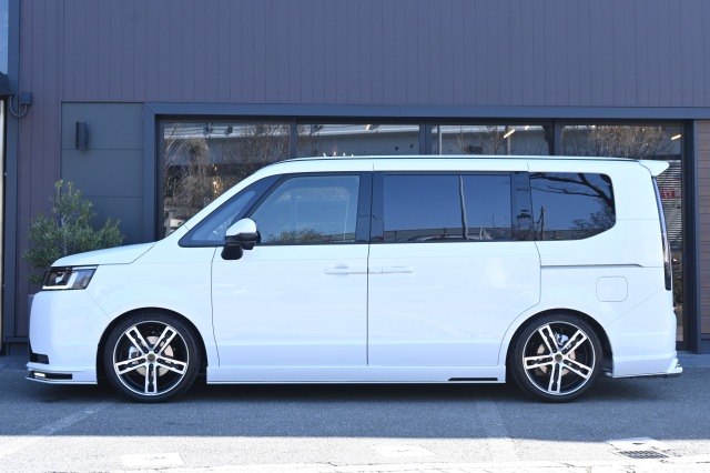 ホンダ:ステップワゴン スパーダ