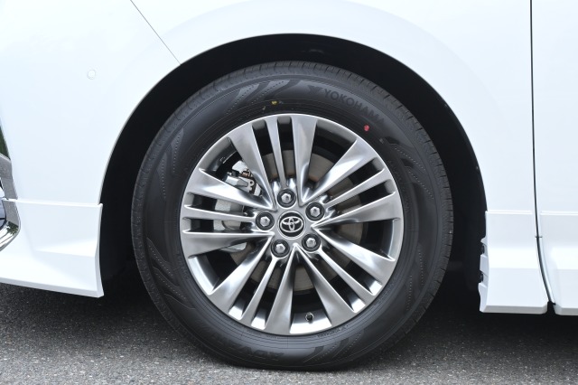 トヨタ:アルファード