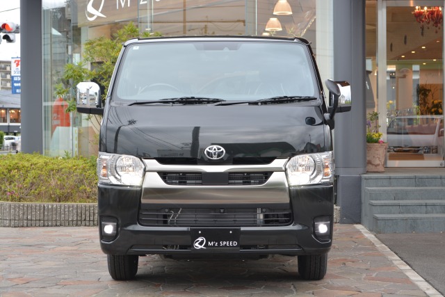 トヨタ:ハイエースバン(標準ボディ)