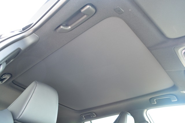 トヨタ:カローラクロス