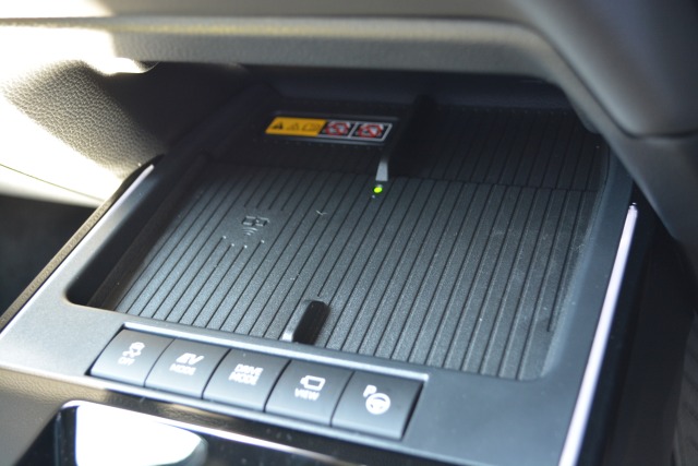 トヨタ:カローラクロス