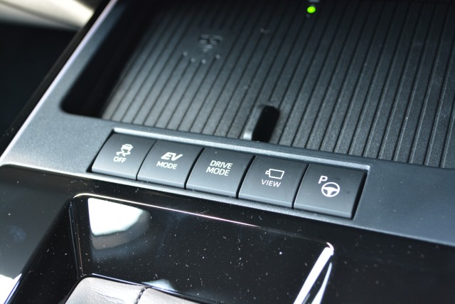 トヨタ:カローラクロス