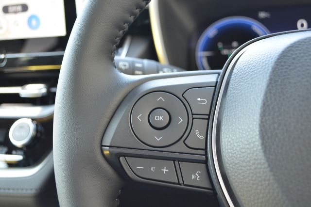 トヨタ:カローラクロス