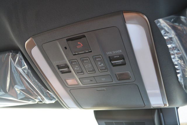 トヨタ:ヴェルファイア