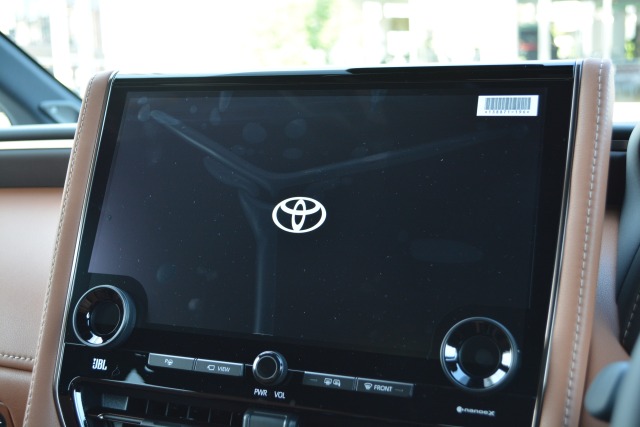 トヨタ:ヴェルファイア