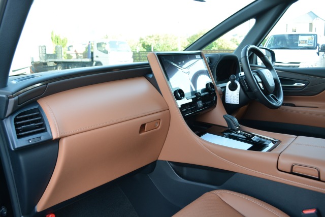 トヨタ:ヴェルファイア