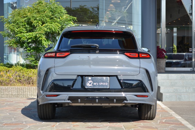 トヨタ:クラウンスポーツ