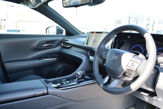 トヨタ:クラウンスポーツ