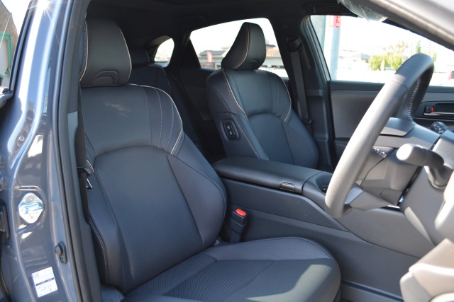 トヨタ:クラウンスポーツ