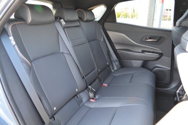 トヨタ:クラウンスポーツ