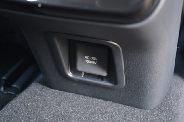 トヨタ:クラウンスポーツ