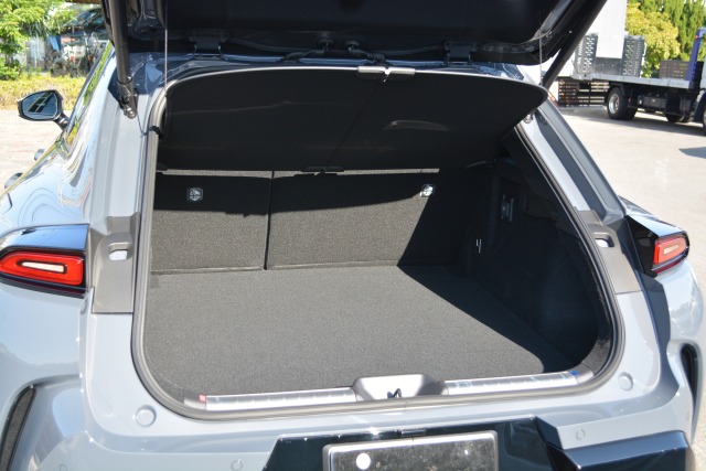 トヨタ:クラウンスポーツ