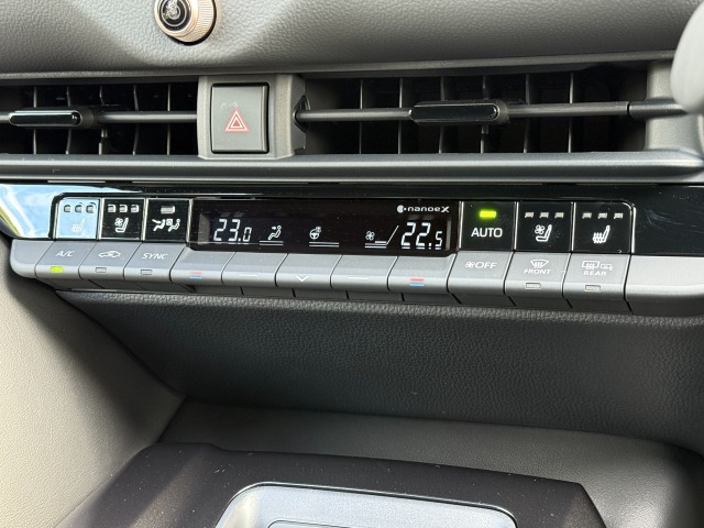 トヨタ:クラウンスポーツ