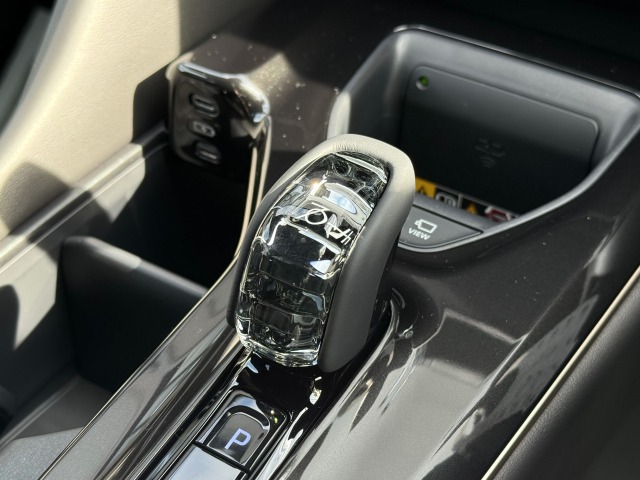 トヨタ:クラウンスポーツ