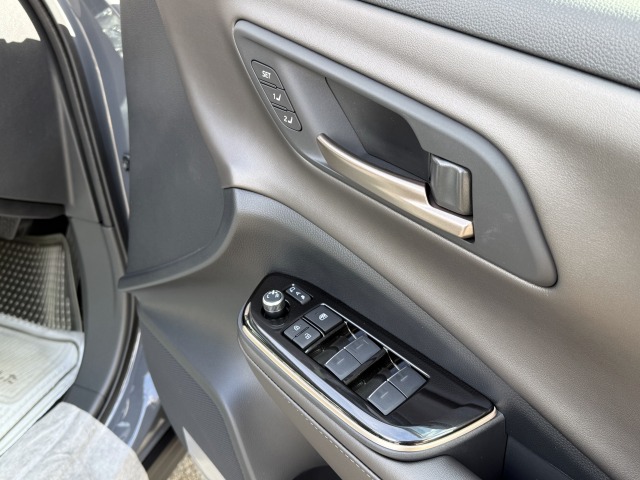 トヨタ:クラウンスポーツ