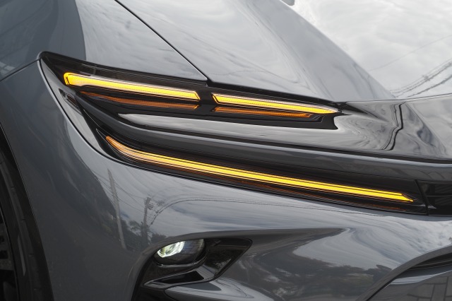 トヨタ:クラウンスポーツ