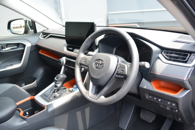トヨタ:RAV4