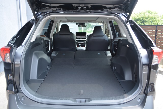 トヨタ:RAV4