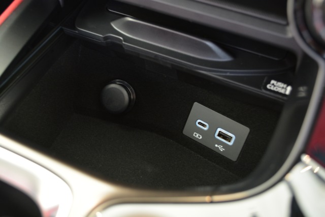 レクサス:NX/ハイブリッド