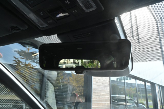 トヨタ:ヴォクシー