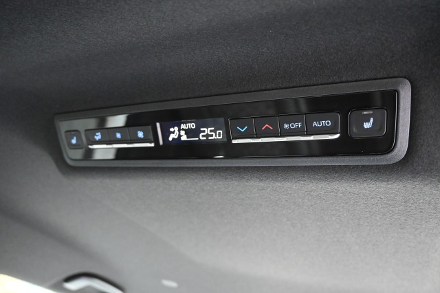 トヨタ:ヴォクシー