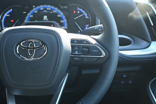 トヨタ:ヴォクシー