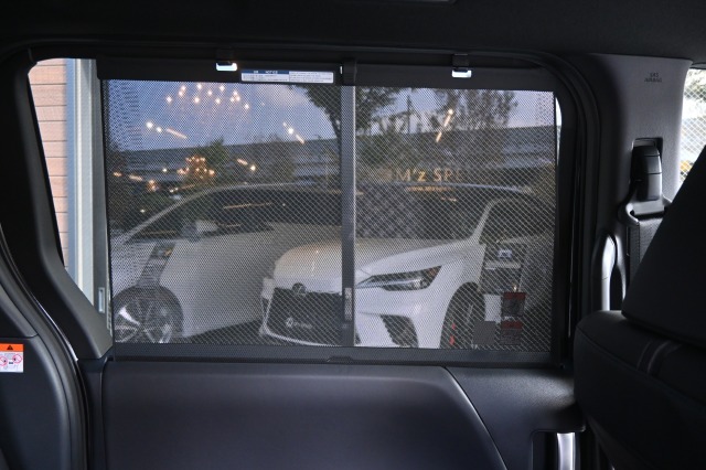 トヨタ:ヴォクシー