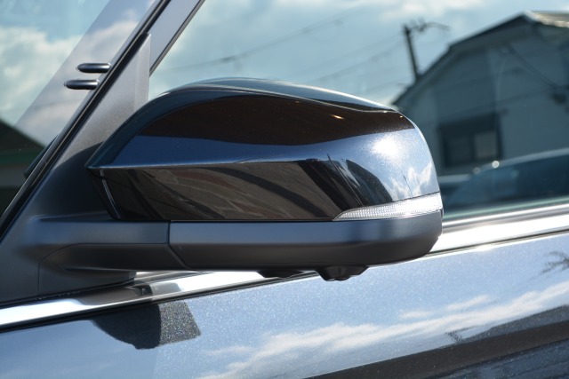 トヨタ:ヴォクシー