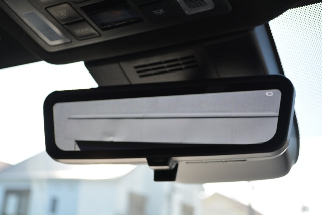 トヨタ:ヴォクシー