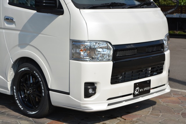 トヨタ:ハイエースバン(標準ボディ)