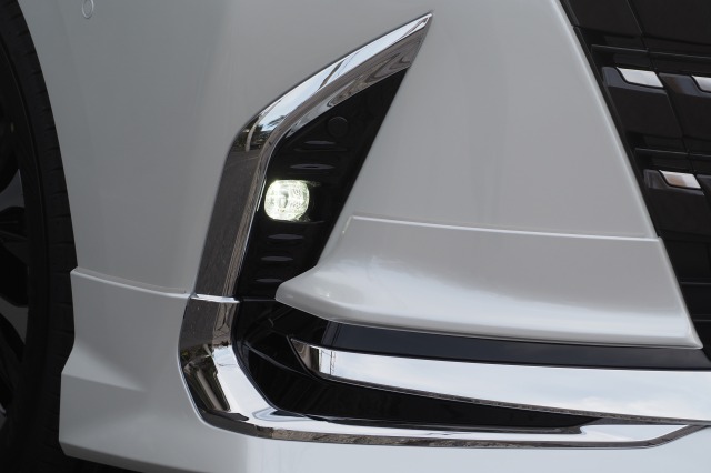 トヨタ:アルファード