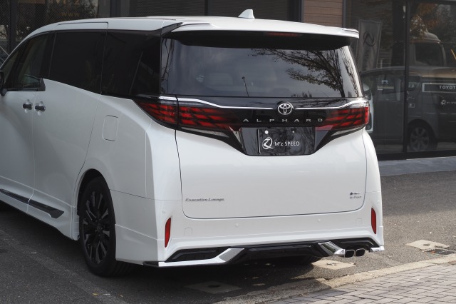 トヨタ:アルファード