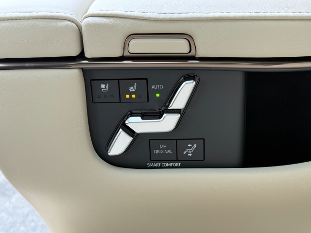 トヨタ:アルファード