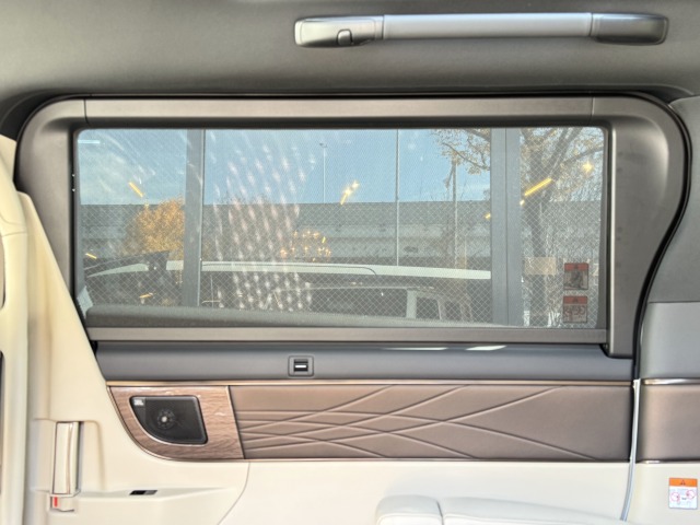 トヨタ:アルファード